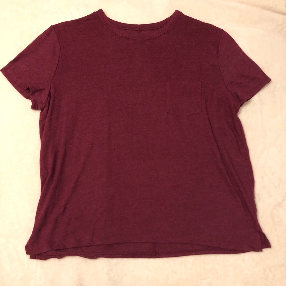 Old Navy Women’s Boyfriend Pocket Tee Maroon Large